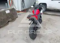 2015 Yamaha YZFR3 фото