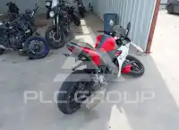 2015 Yamaha YZFR3 фото