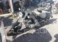 2015 Yamaha XVS950 фото