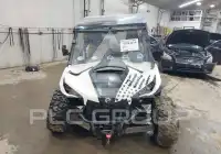 2015 Can-AM MAVERICK фото