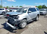 2015 Toyota 4 RUNNER photo
