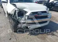 2015 Toyota 4 RUNNER photo