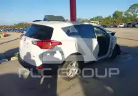 2015 Toyota RAV4 фото