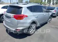 2015 Toyota RAV4 фото