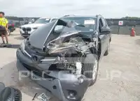 2015 Toyota RAV4 фото