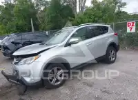 2015 Toyota RAV4 фото