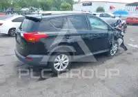 2015 Toyota RAV4 фото