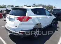 2015 Toyota RAV4 фото