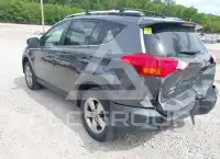 2015 Toyota RAV4 фото