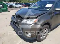 2015 Toyota RAV4 фото