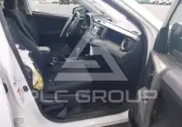 2015 Toyota RAV4 photo