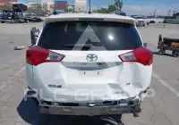 2015 Toyota RAV4 photo