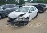 2015 Toyota COROLLA фото
