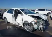 2015 Toyota COROLLA фото