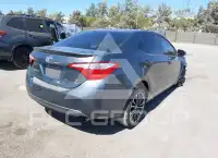 2015 Toyota COROLLA фото