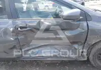 2015 Toyota COROLLA фото