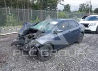 2015 Toyota COROLLA фото