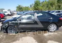 2015 Toyota COROLLA фото