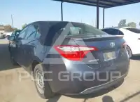 2015 Toyota COROLLA фото