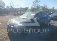 2015 Toyota COROLLA фото