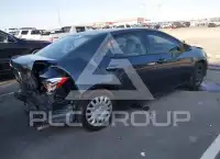 2015 Toyota COROLLA фото