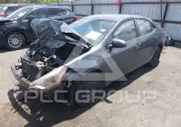 2015 Toyota COROLLA фото