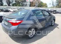 2015 Toyota COROLLA фото