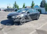 2015 Toyota COROLLA фото