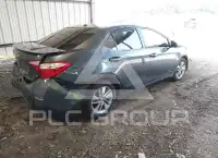 2015 Toyota COROLLA фото