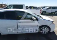 2015 Toyota COROLLA фото