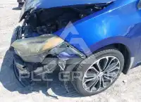 2015 Toyota COROLLA фото