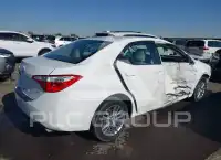2015 Toyota COROLLA фото
