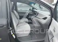 2015 Toyota SIENNA фото