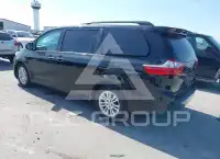 2015 Toyota SIENNA фото