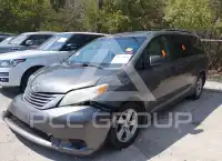 2015 Toyota SIENNA фото