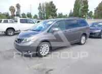 2015 Toyota SIENNA фото
