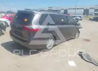 2015 Toyota SIENNA фото