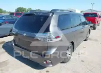 2015 Toyota SIENNA photo