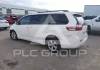 2015 Toyota SIENNA фото