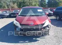 2015 Toyota SIENNA фото