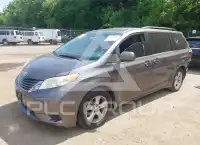 2015 Toyota SIENNA фото