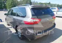 2015 Toyota SIENNA фото