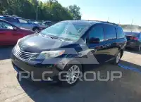 2015 Toyota SIENNA фото