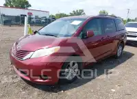 2015 Toyota SIENNA фото