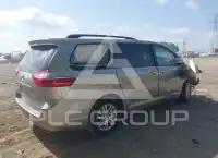 2015 Toyota SIENNA фото