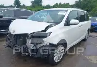 2015 Toyota SIENNA фото