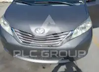 2015 Toyota SIENNA фото