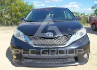 2015 Toyota SIENNA photo