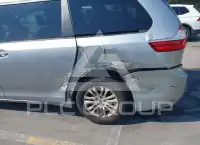 2015 Toyota SIENNA фото