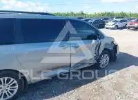 2015 Toyota SIENNA фото